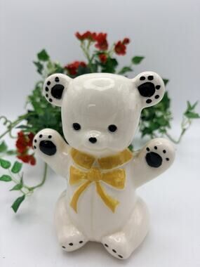 Little Hobbiest Bear. 1984.